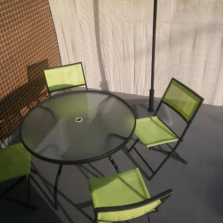 Zen Newton Apartman *